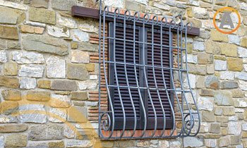 Ventana con-protección de seguridad